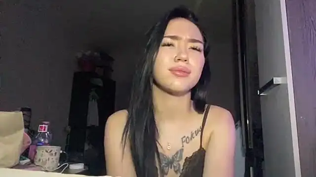SixtaAmores' Live XXX Chat