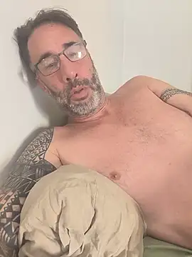 Tiojhonny Adlı Modelin Canlı XXX Sohbeti