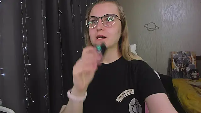 MissBrightShine's Live XXX Chat