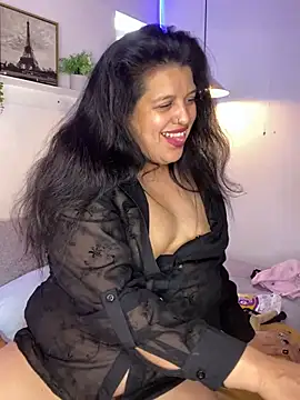 Andrea_secret_ Adlı Modelin Canlı XXX Sohbeti