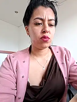 Luianna live XXX chat