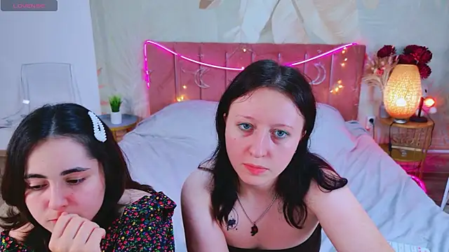 RuthHalll Chat XXX in diretta