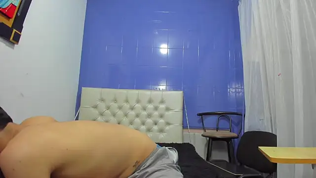 BrunoCarzon Adlı Modelin Canlı XXX Sohbeti
