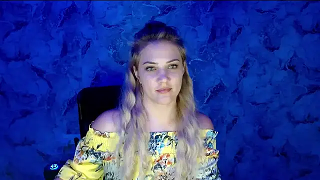 nika_gold1's Live XXX Chat