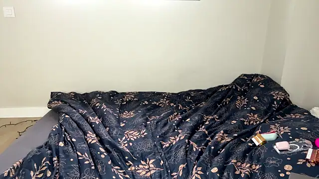 AliceElfy's Live XXX Chat