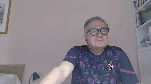 YOU6me live XXX chat