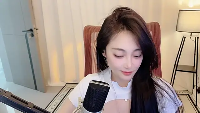 Daisy-77 现场XXX聊天