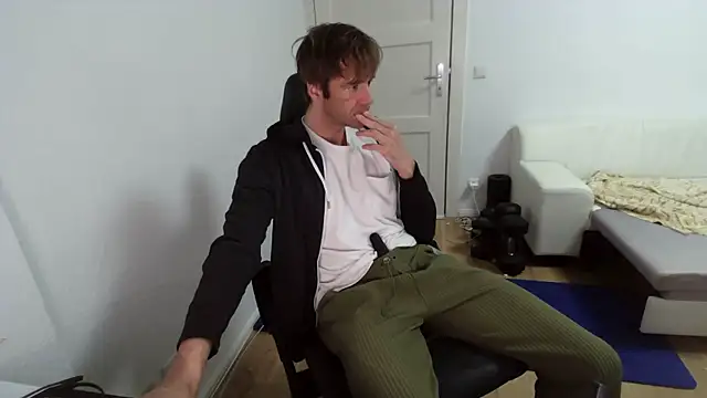 fit_ass_2021's Live XXX Chat