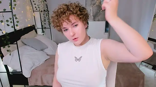 Chat +18 de MelittaStorrie ao vivo