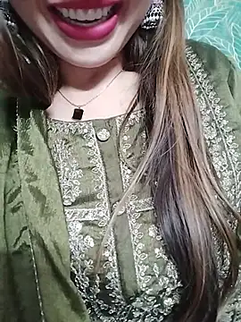 Chatroom XXX en direct de Noor_Darliing