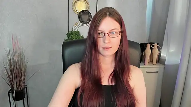 XXX chat uživo modela emmaxDelight