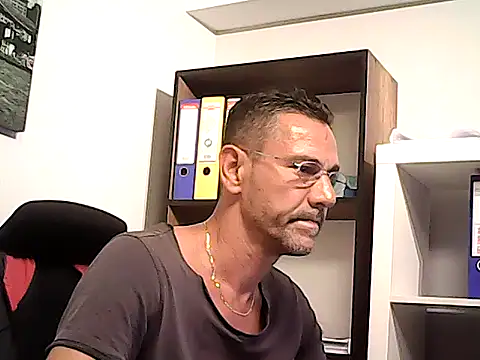 XXX chat uživo modela mastercharisma35