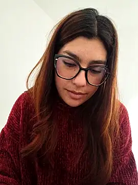 XXX chat uživo modela cutetemari