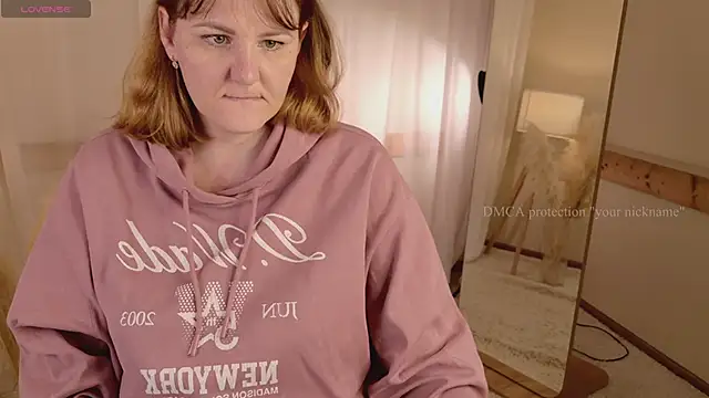 XXX chat uživo modela MargaretLens