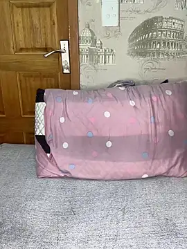 XXX chat uživo modela Bellabootie