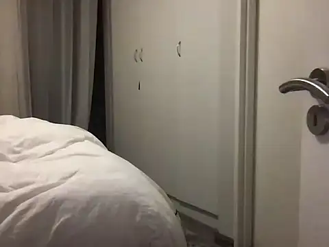 XXX chat uživo modela LeoneForYou