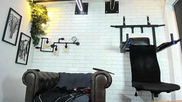 ItaloMoore 라이브 XXX 채팅