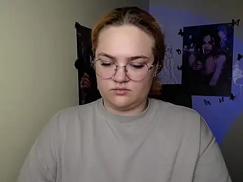 XXX chat uživo modela RinaRiii