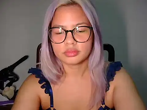 Tina_Slick Obrolan Langsung XXX