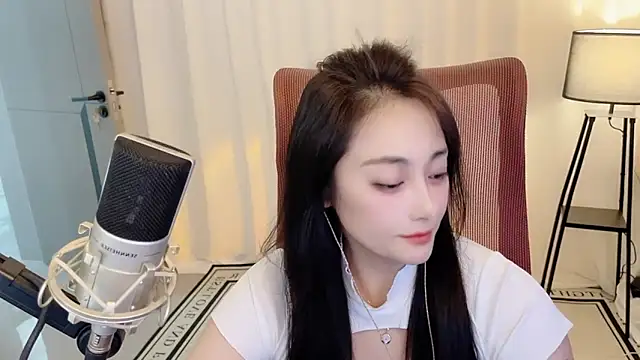 Chat XXX en directo de Daisy-77