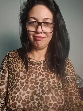 XXX chat uživo modela Scarlett_Valnyx