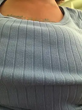 Chat +18 de julimonroe ao vivo