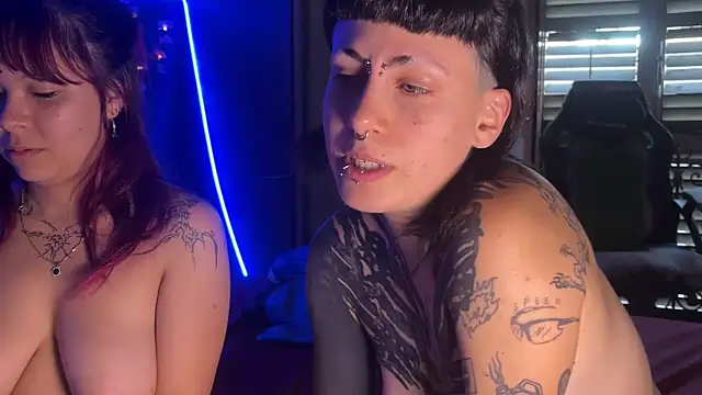 Chat +18 de YumiLux ao vivo