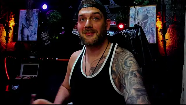 Онлайн чат XXX LexHardy
