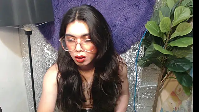RoseAmarie Live XXX-chat