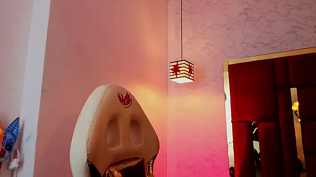 XXX chat uživo modela moon_winy