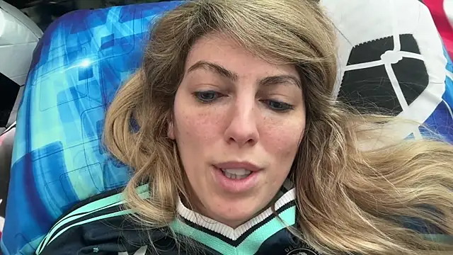 XXX chat uživo modela CelestialRuby