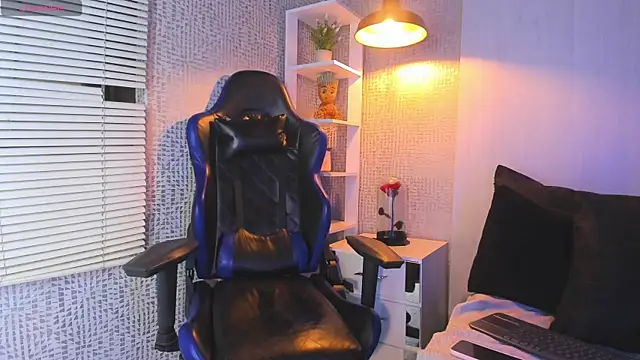 mxli_divine_ XXX чат на живо
