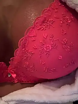 XXX chat uživo modela F3ckd0lllucy