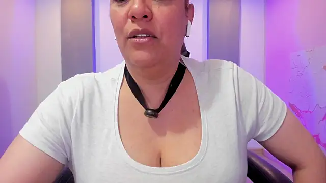 XXX chat uživo modela Sammy_owens_