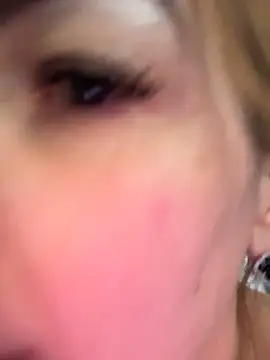 Chat +18 de Hot-Milf4U ao vivo