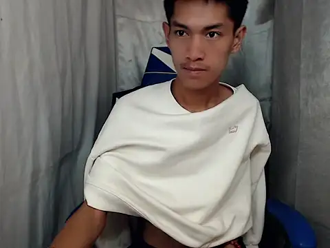 riks_tyler 现场XXX聊天