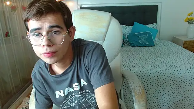 jack__tomas – Naživo XXX chat