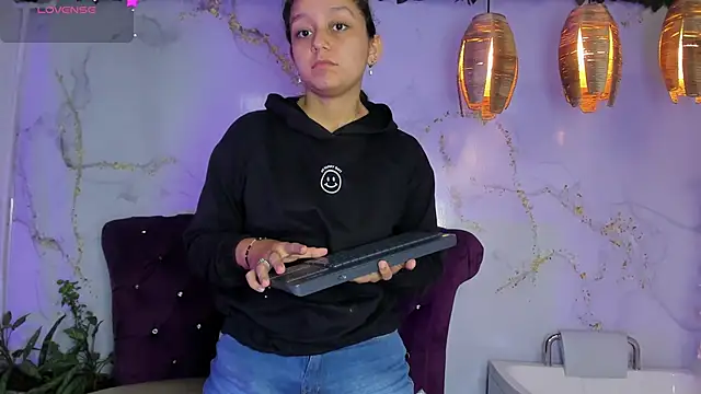 XXX chat uživo modela katy_sweet19