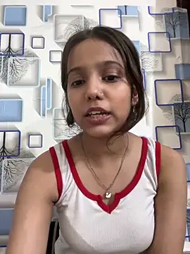 sanjna0122's Live XXX Chat