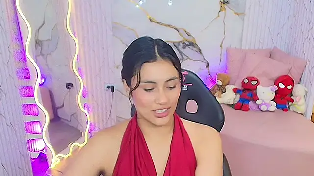 XXX chat uživo modela PEACHY_TAY