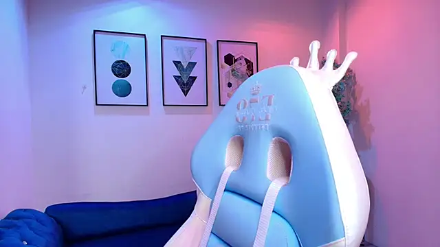 XXX chat uživo modela Maddie_T18