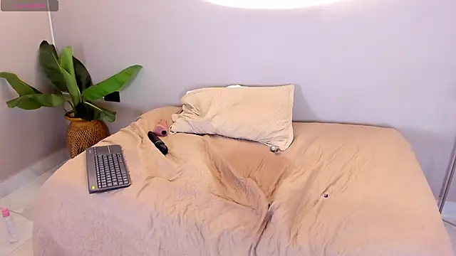 XXX chat uživo modela ainaah_