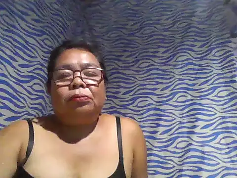 Czat XXX na żywo – cris_tita