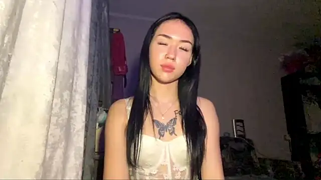 SixtaAmores' Live XXX Chat