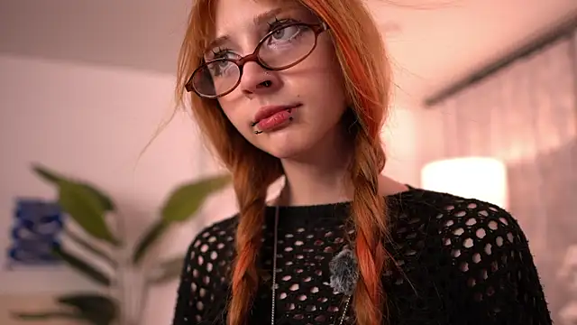 XXX chat uživo modela VixenLuxe