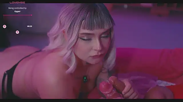XXX chat uživo modela sensualkattt