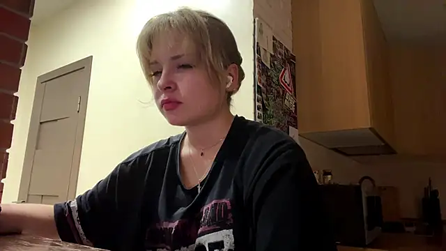 XXX chat uživo modela KelleeRodriguel