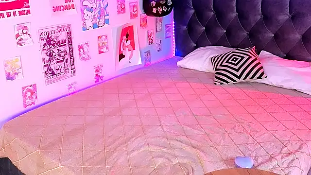 XXX chat uživo modela LunariaFox