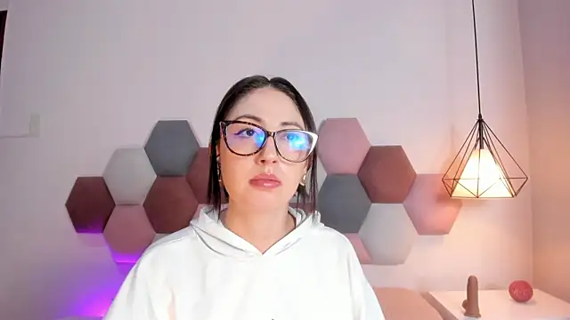 Emilywatsonn – Naživo XXX chat