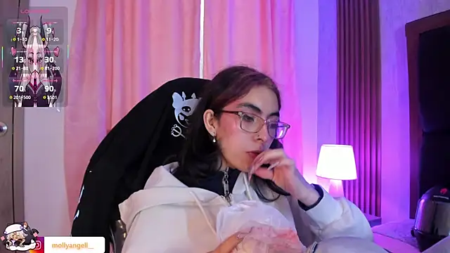 Molly_A Live XXX-Chat